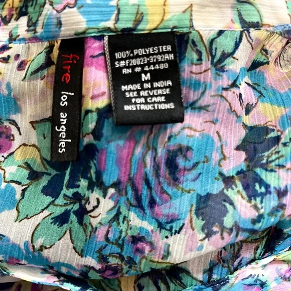 FIRE Los Angeles Floral Multicolored Sleeveless Blouse Size: Medium - Picture 7 of 7